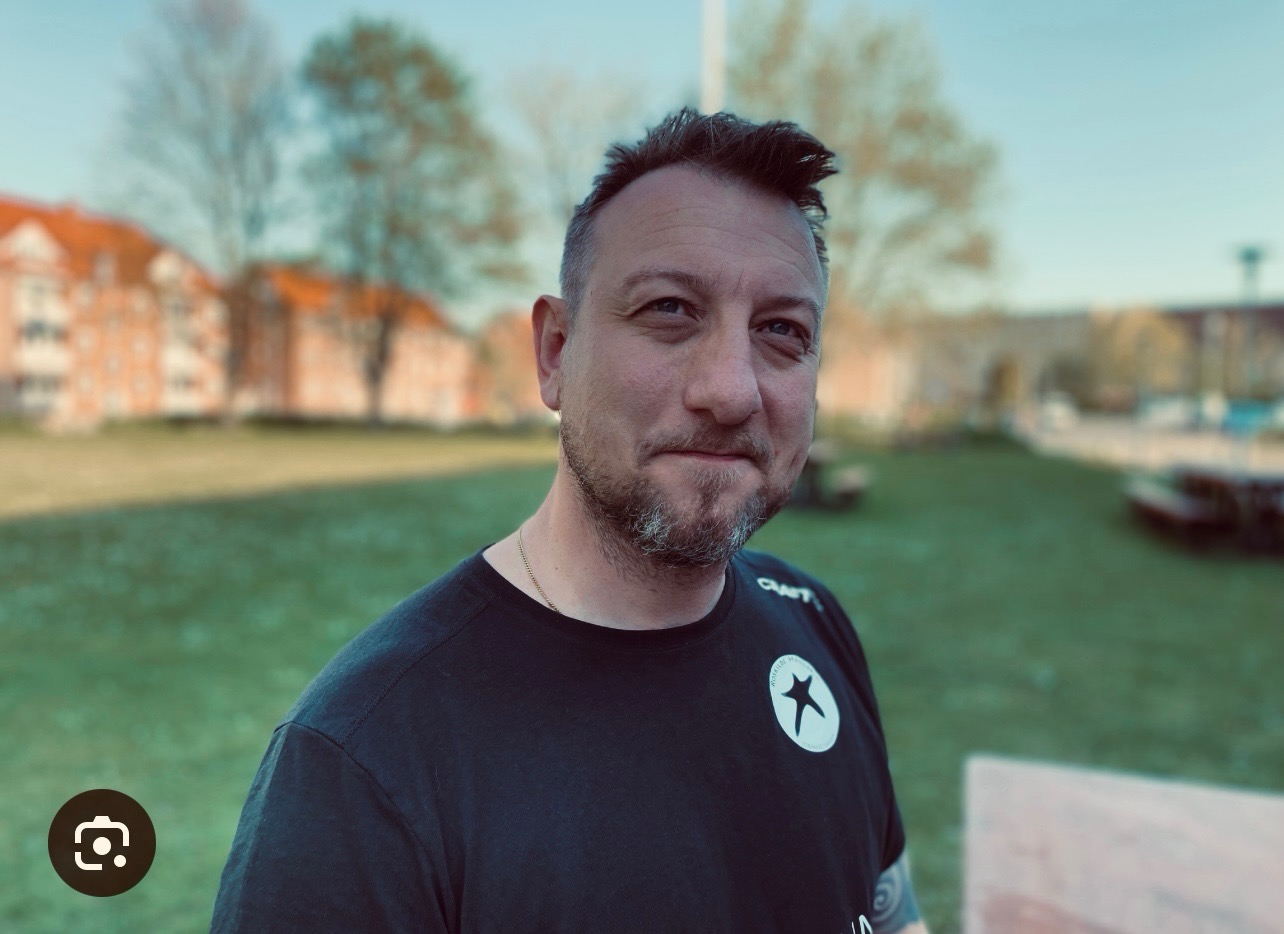 Ny cheftræner for 1. divisionsdamer.