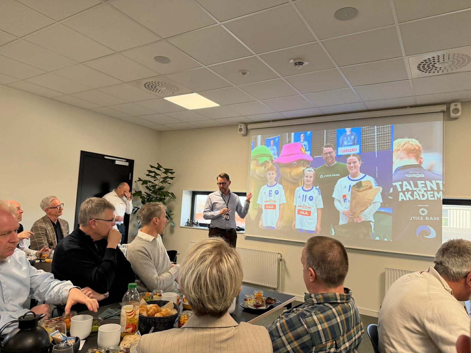 d93b243b89777dc919f237a4313a9555